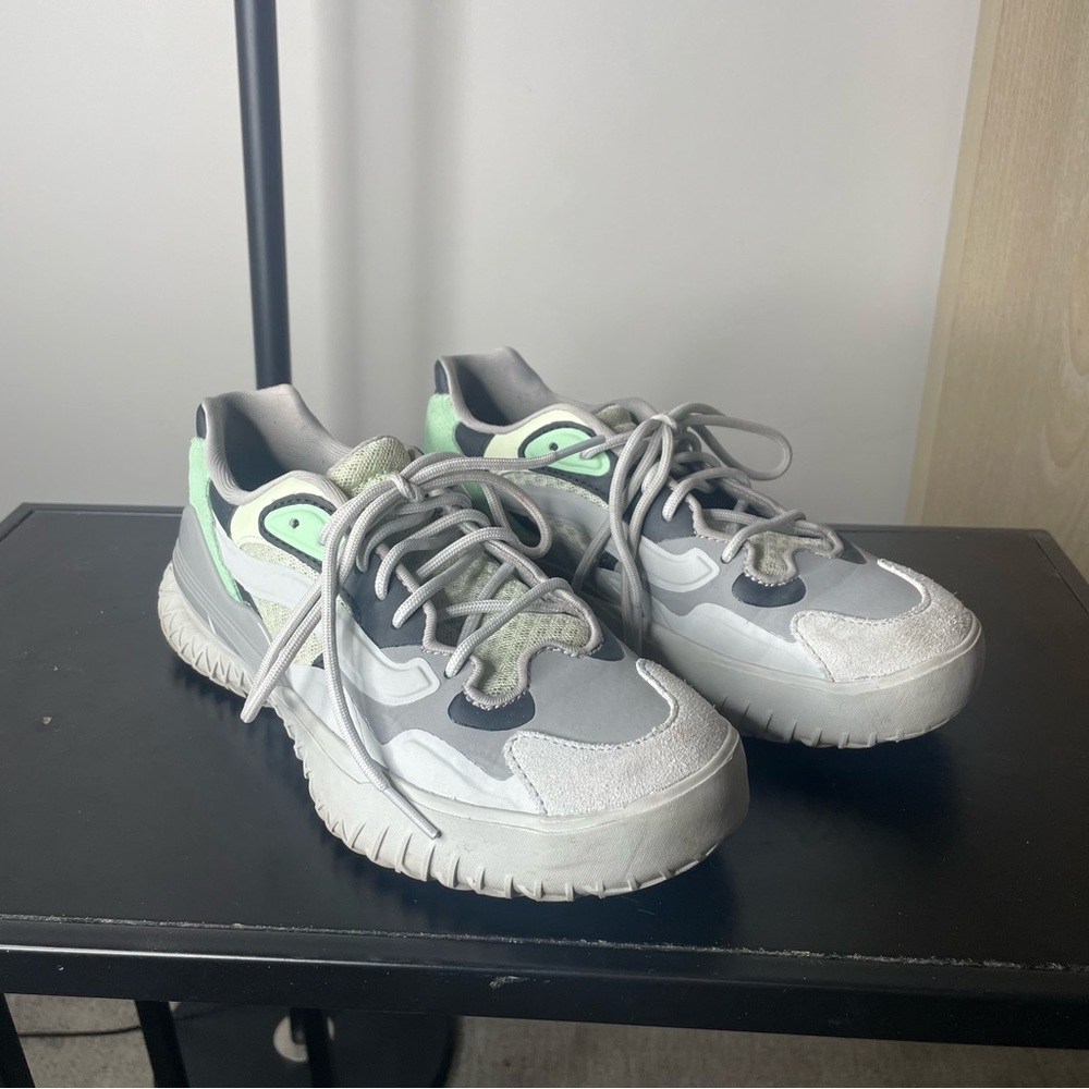 Vans gray sneakers with smart rubber